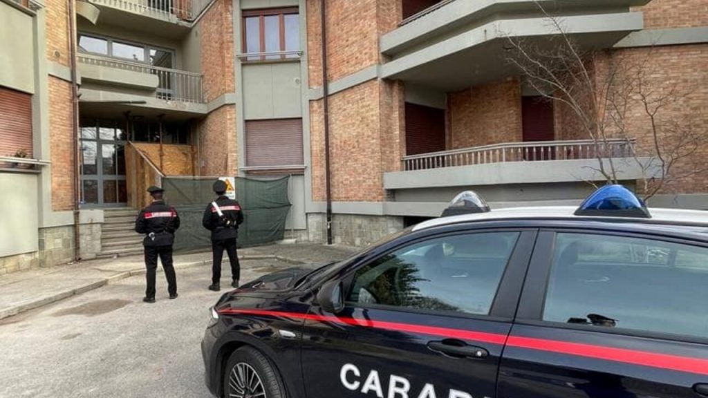 cade scale lite collega morto operaio napoli