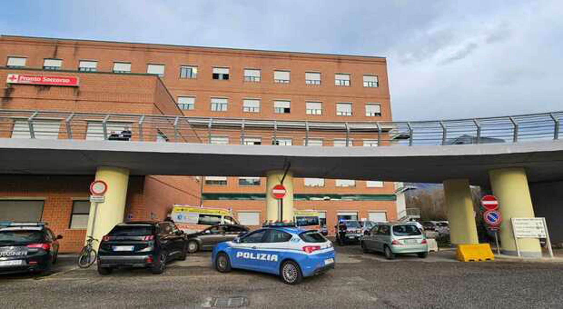 Ospedale Cassino morto paziente precipitato