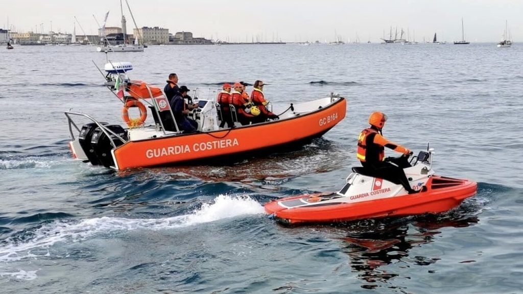 Genova esplosione morto ufficiale