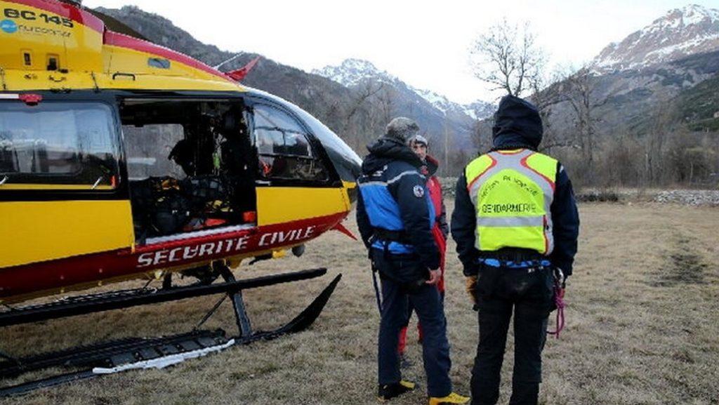 cede cresca neve morto francia cuneo