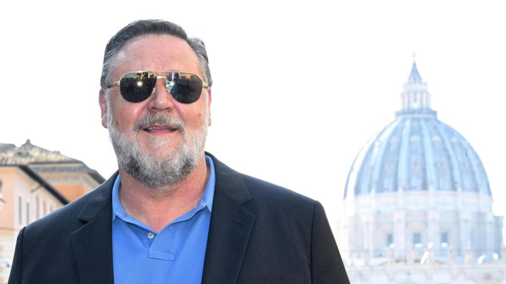 Chi è Russell Crowe ospite Sanremo 2024