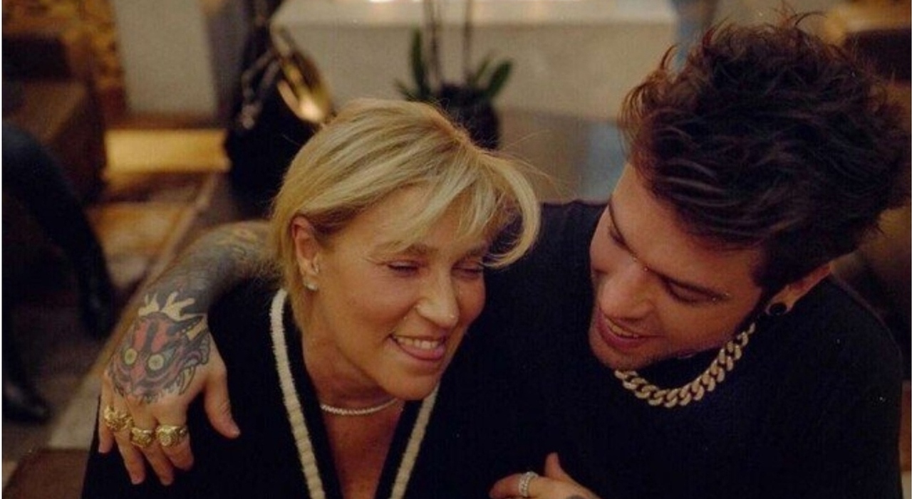 ferragnez parla mamma fedez