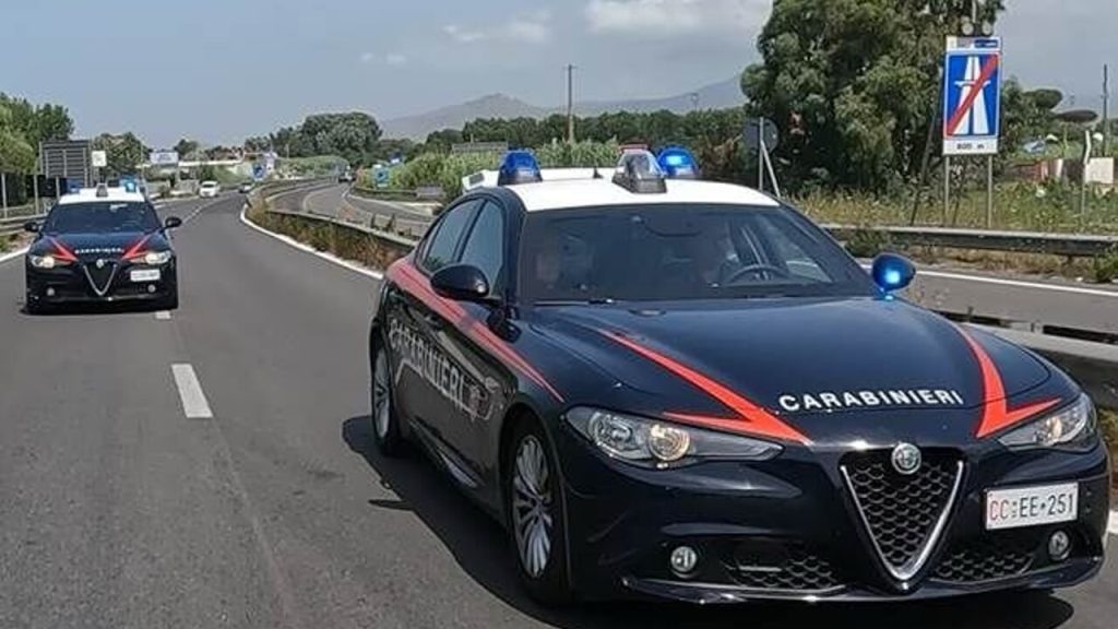 castel volturno guida auto rubata denunciato