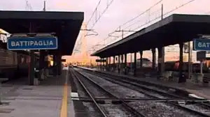 Battipaglia ragazzo ipoglicemia treno salvato