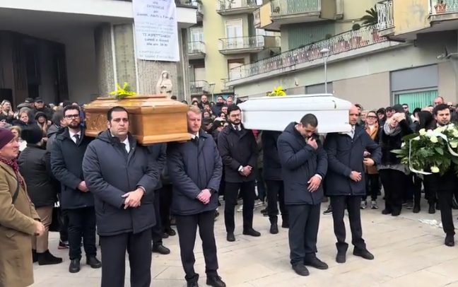 avellino funerali alessandra costantino mazza