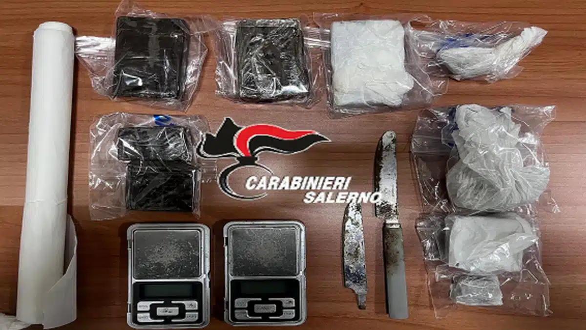 spaccio hashish salerno arrestato 23 febbraio