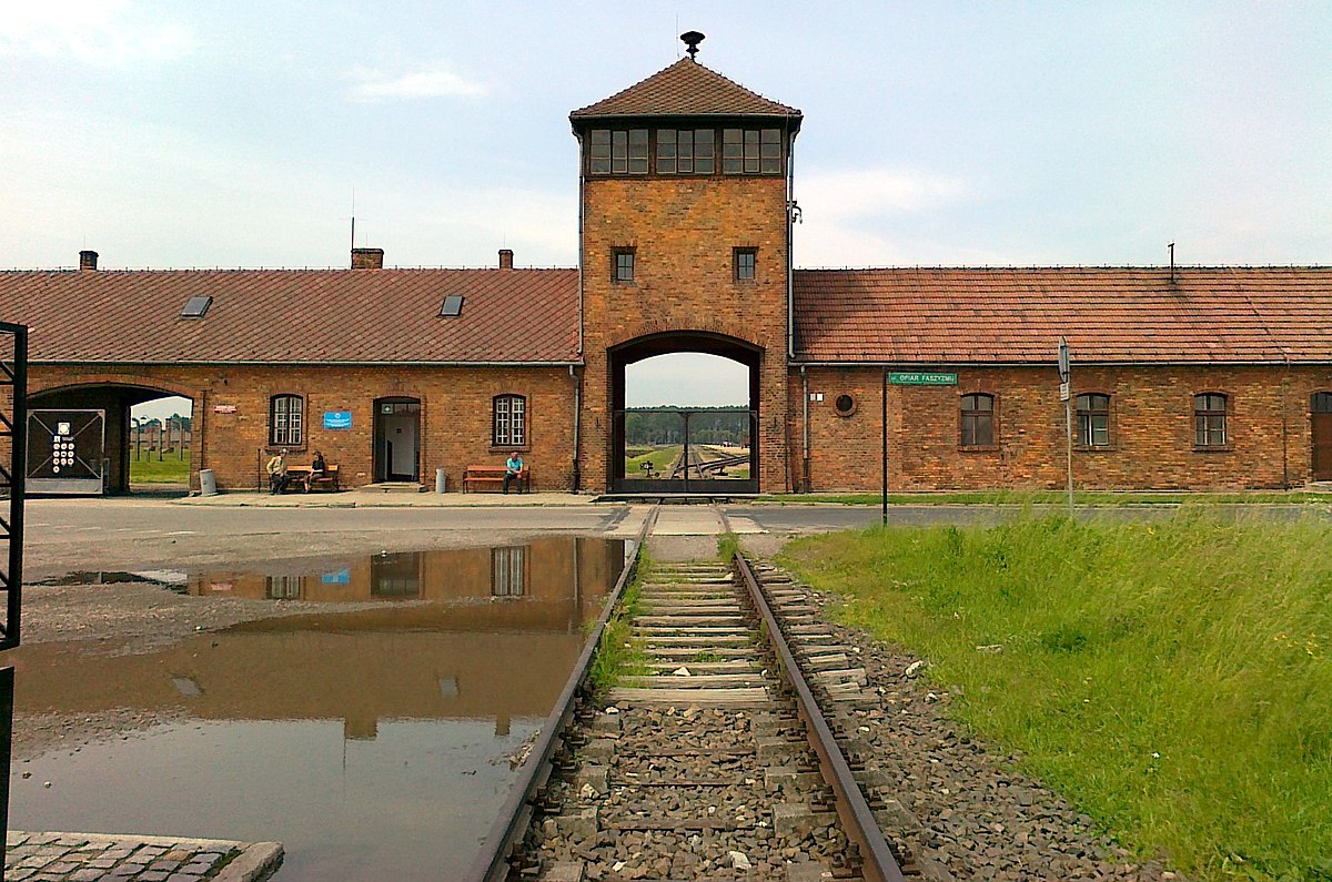 studente-ruba-lager-birkenau