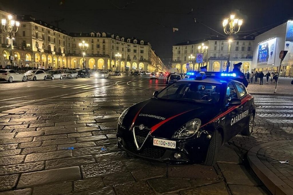 sequestrato picchiato cascina diroccata arrestati torino