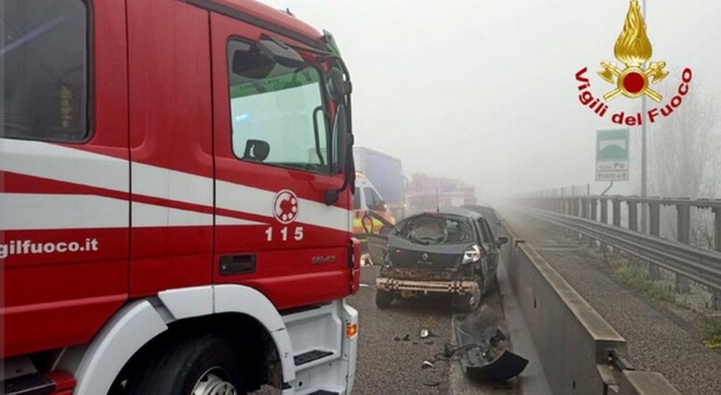 incidente camion nebbia a1 piacenza morti feriti bilancio cosa è successo