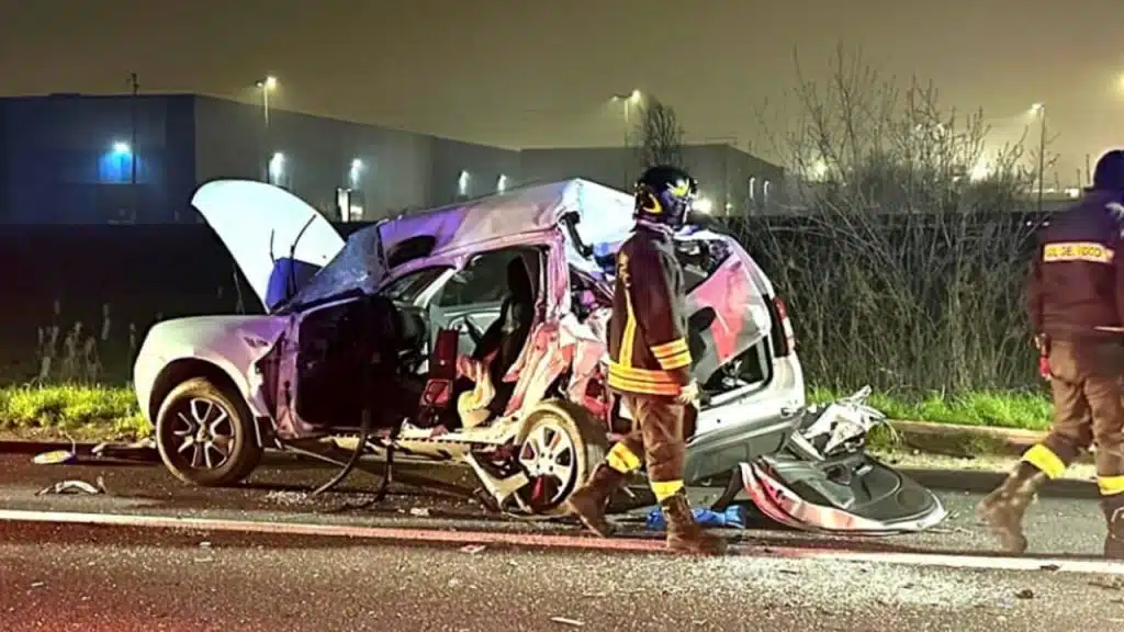 Piacenza incidente autostrada a1 morta 20 marzo