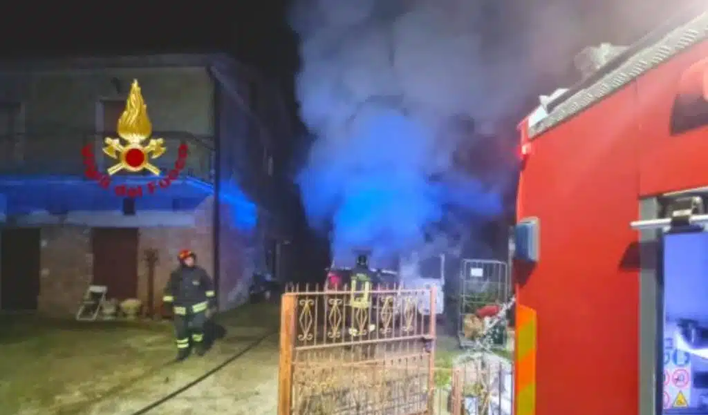 Incendio autocarro Santa Lucia di Serino