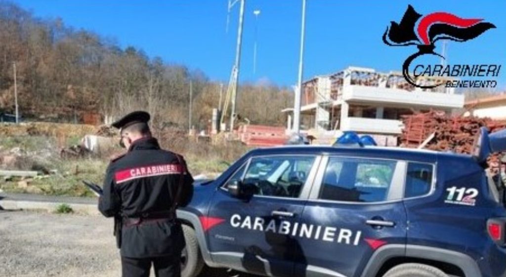 Benevento deposito incontrollato rifiuti imprenditore denunciato