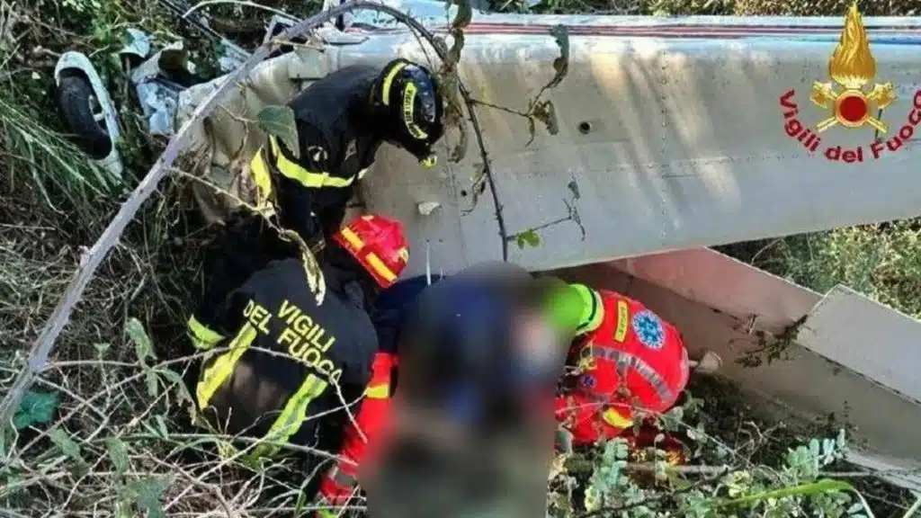 Ultraleggero precipita nel giardino di una casa nel Trevigiano: 2 morti