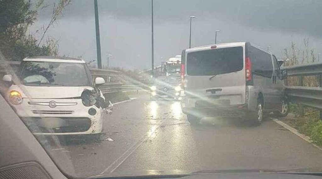 pontecagnano incidente oggi 4 marzo