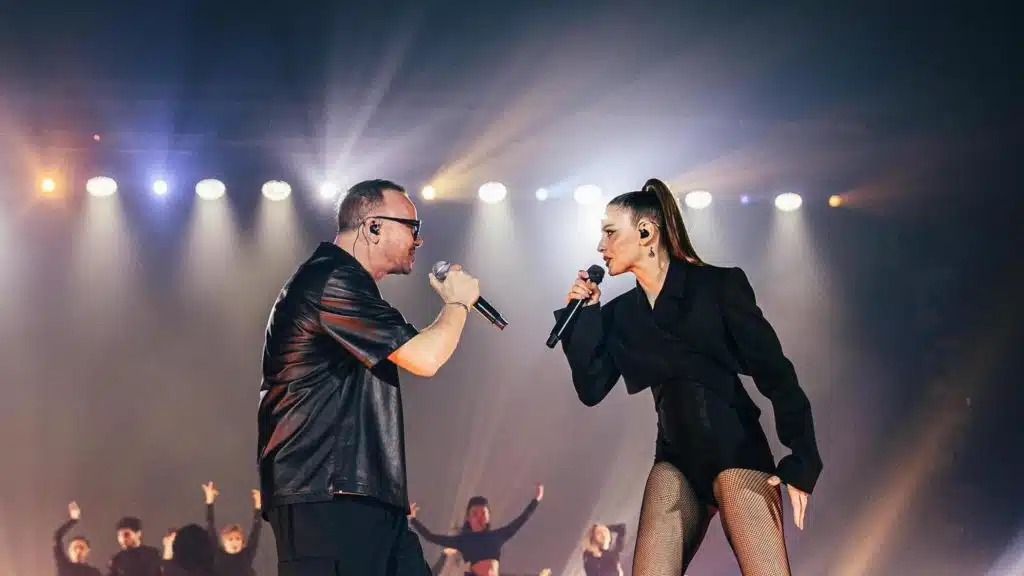 Annalisa porta palco Napoli Gigi D’Alessio