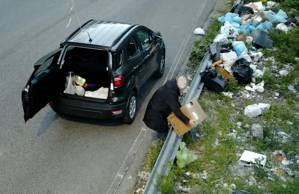 gragnano-rifiuti-fototrappole