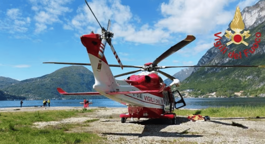 Lecco salvare cane morto turista