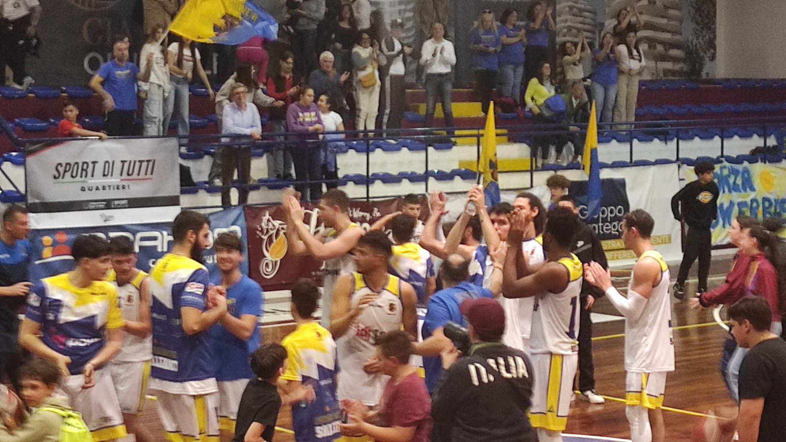 basket salerno