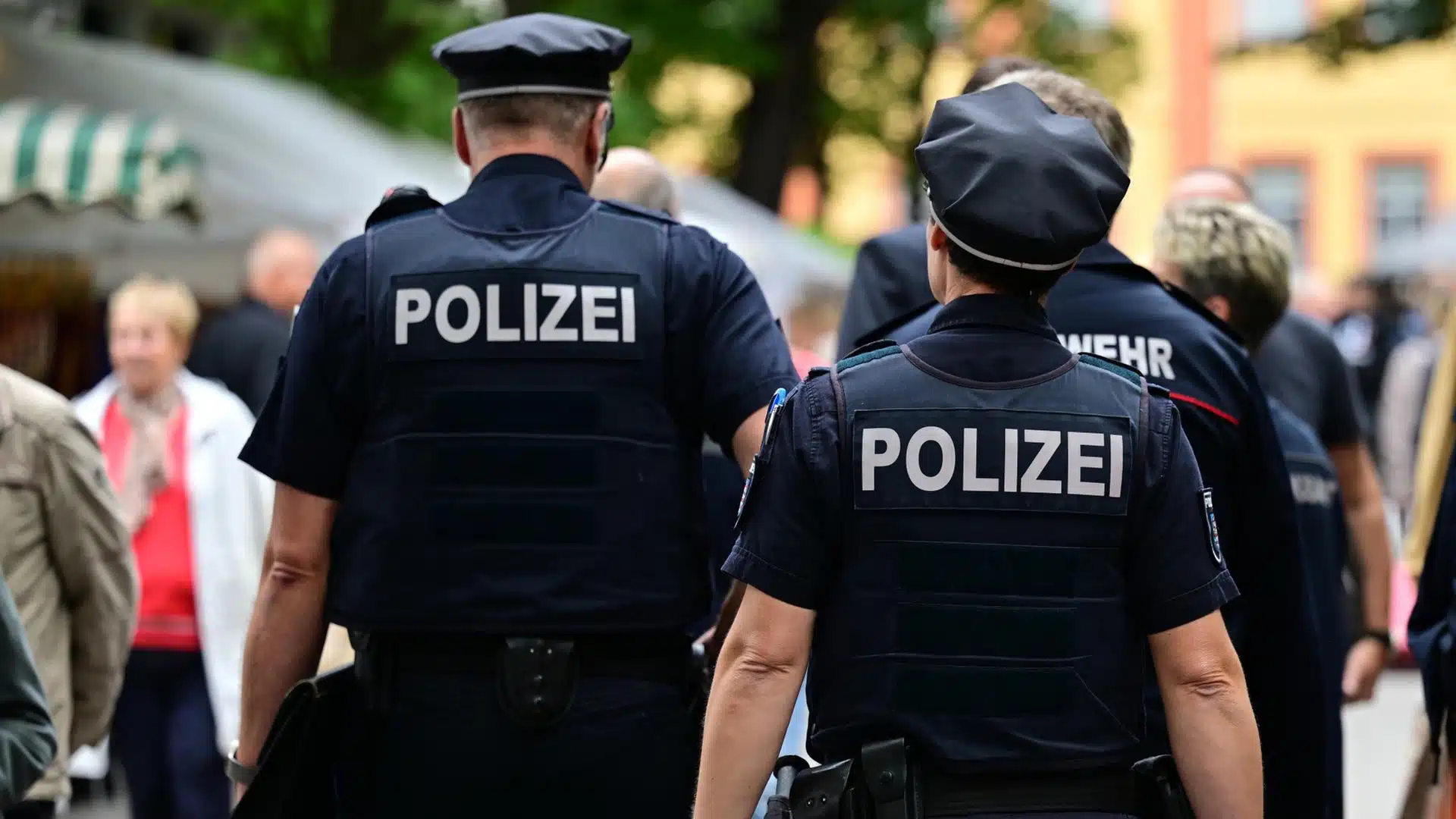 germania attentato arrestati minori