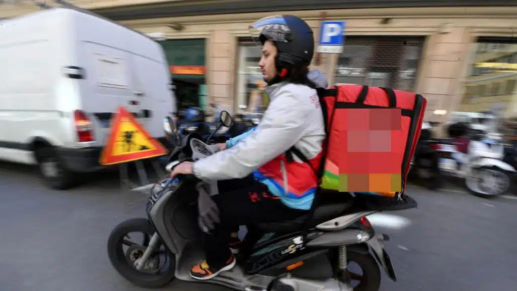 ruba auto napoli inseguimento arrestato