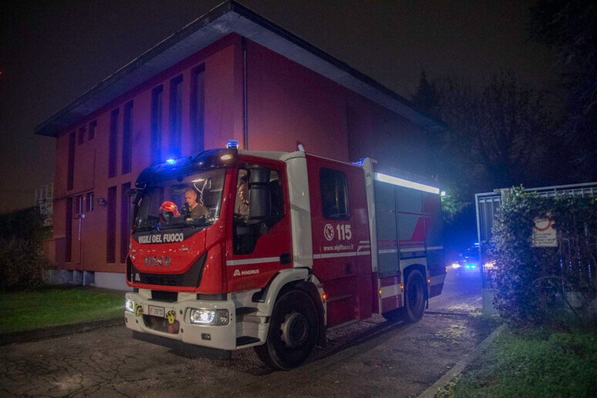 incendio carcere beccaria milano