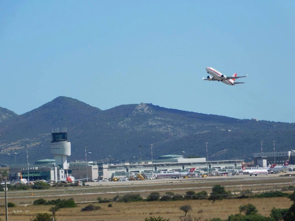 olbia aereo fuori pista