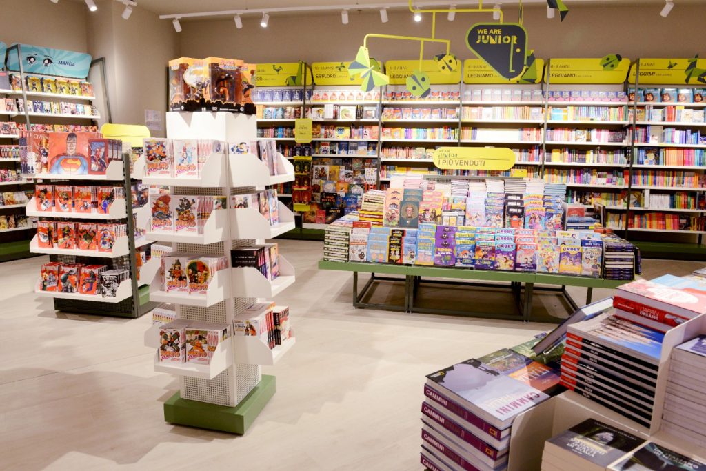 Pontecagnano Faiano nuova libreria Mondadori piazza sabbato