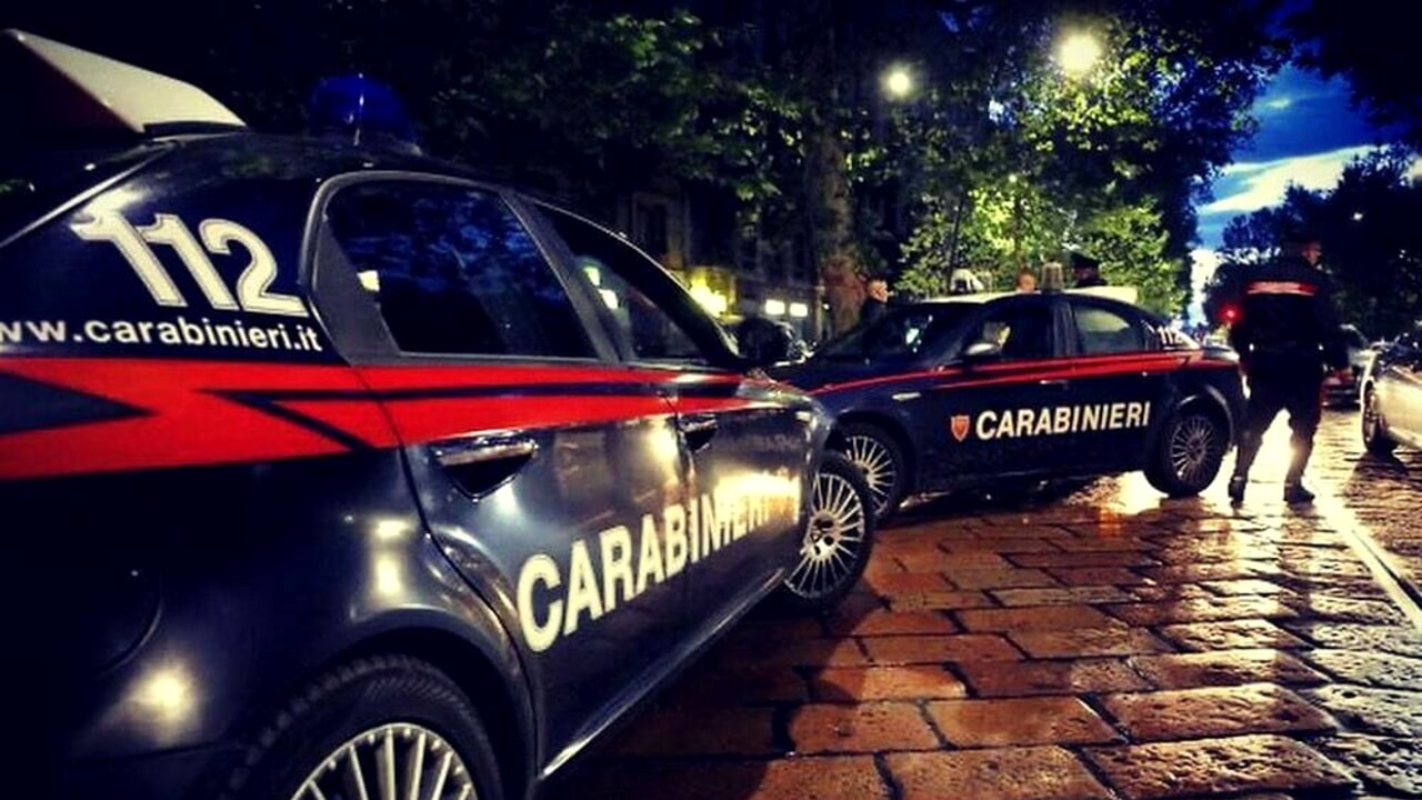 Milano guardia giurata accoltellata