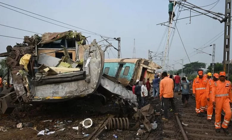 india incidente treni morti feriti bilancio 17 giugno