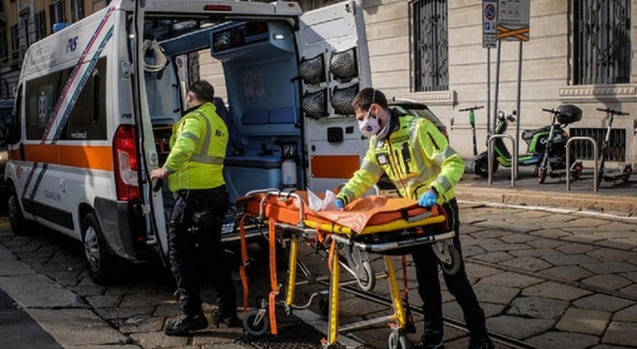 milano professione trovato morto scuola