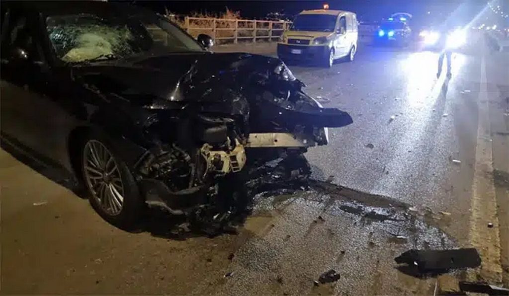 salerno incidente auto ferito 16 giugno