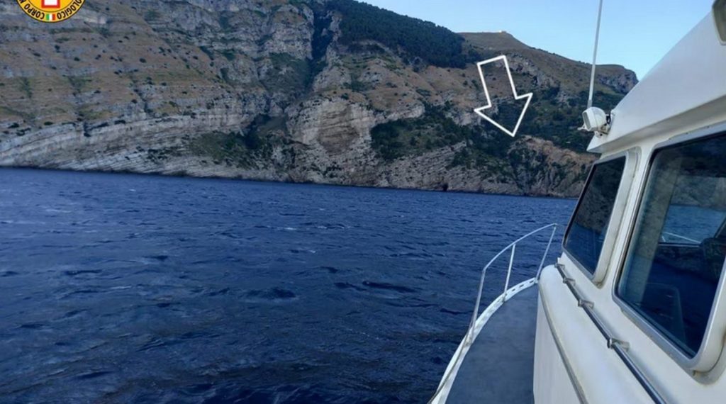 turista bloccato roccia penisola sorrentina salvato