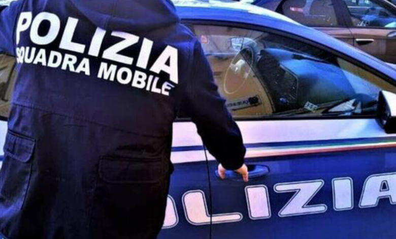 Tentato suicidio Trieste salvata polizia