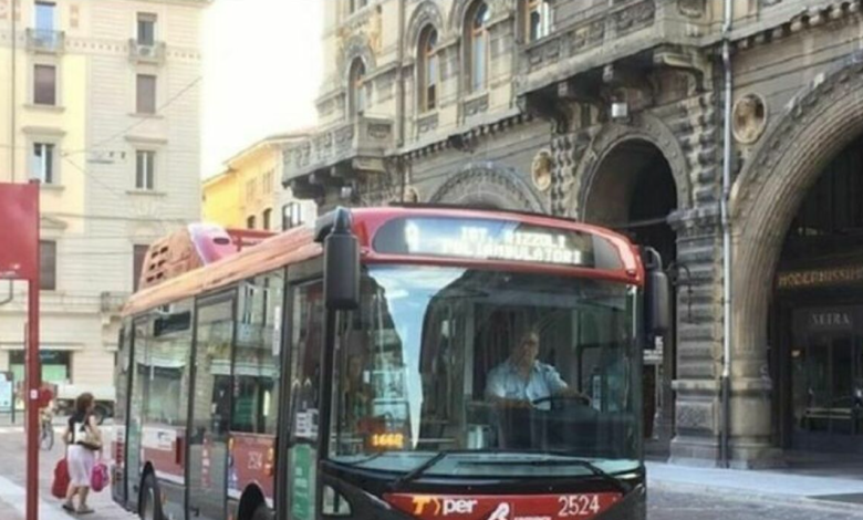 Bologna borsello 60mila autobus