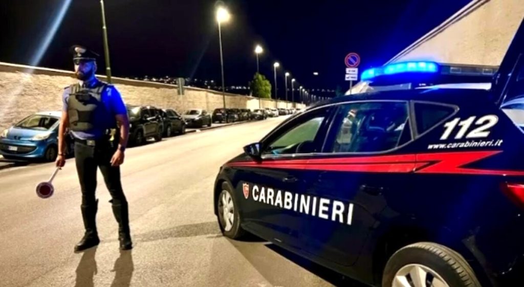 Napoli controlli carabinieri Posillipo Bagnoli 28 giugno 2024