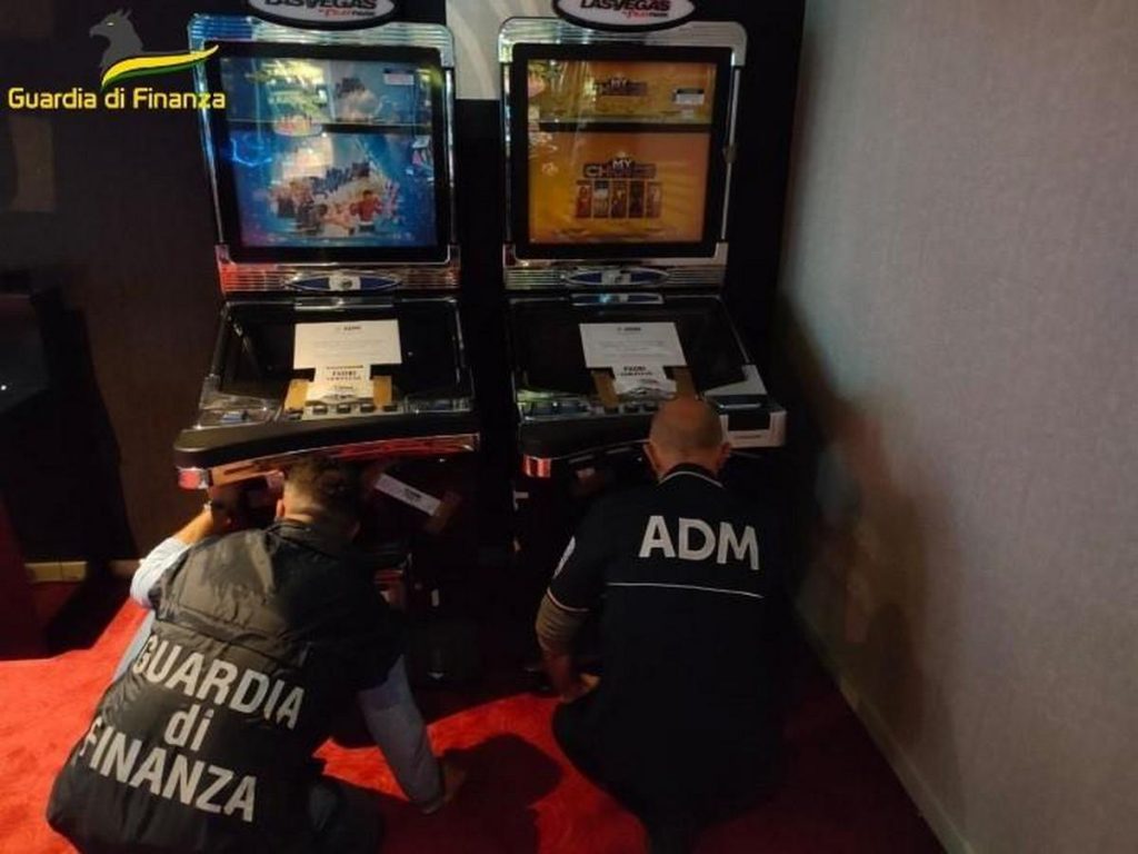 casal principe sequestrate slot machine illegali denunce multa
