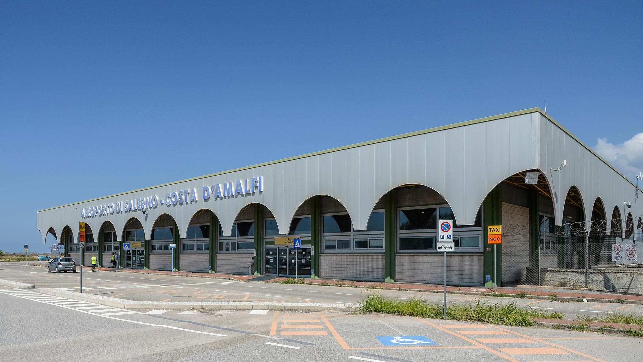 aeroporto salerno voli