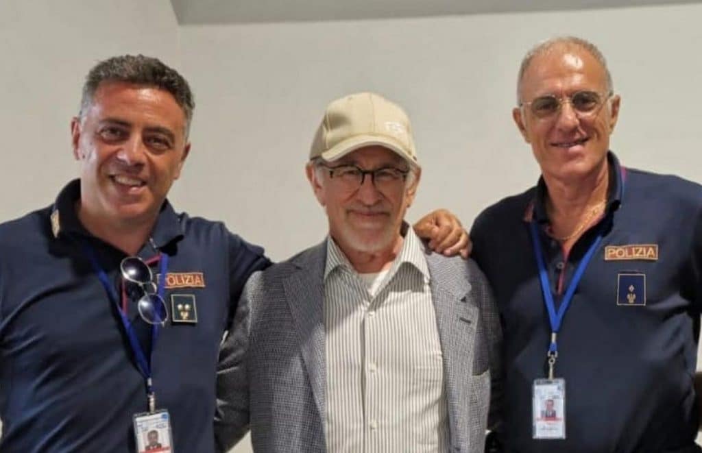 aeroporto Salerno regista Steven Spielberg