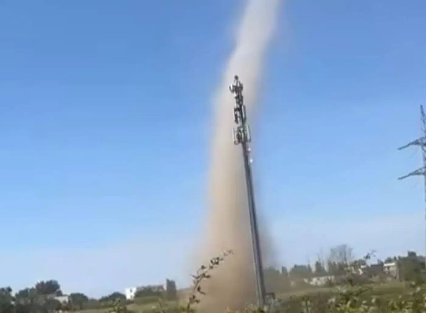 Afragola allarme tornado diavolo sabbia