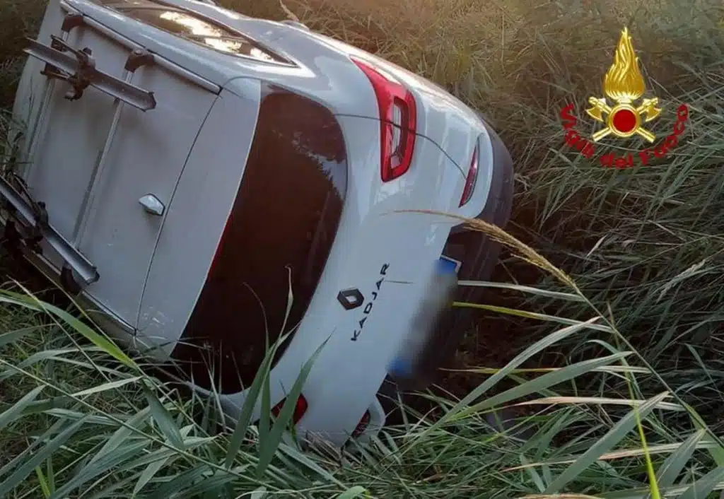 venezia auto contro scooter morti