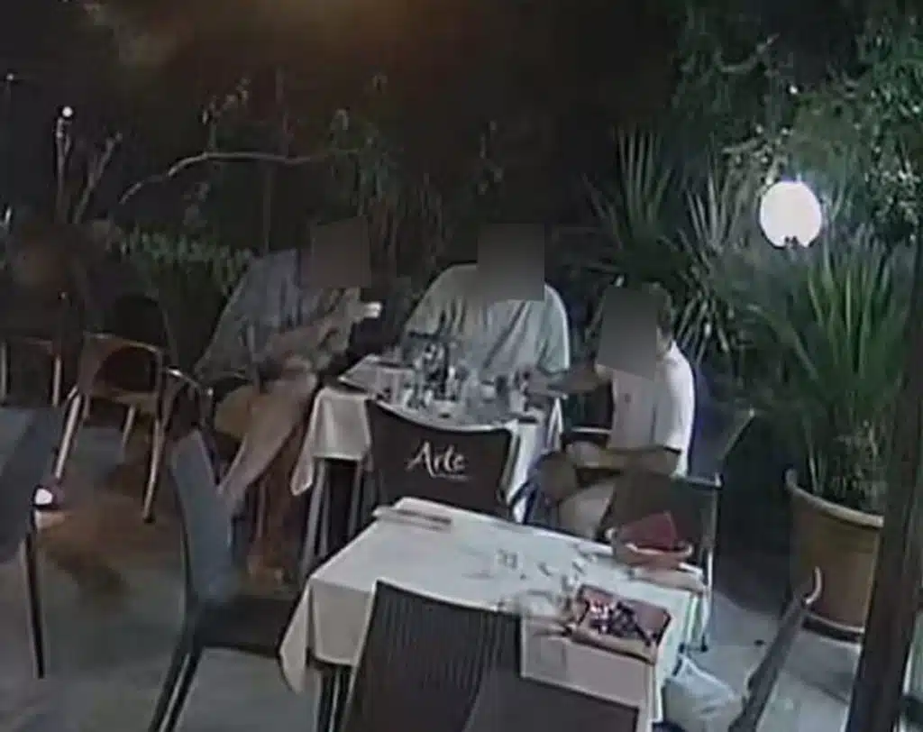 cenano ristorante vanno via senza pagare conto celle bulgheria