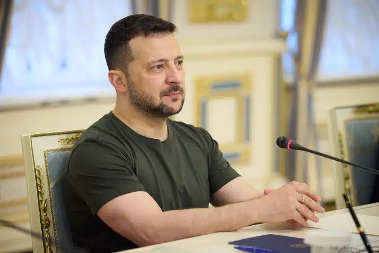 Zelensky Ue Usa revocare restrizioni