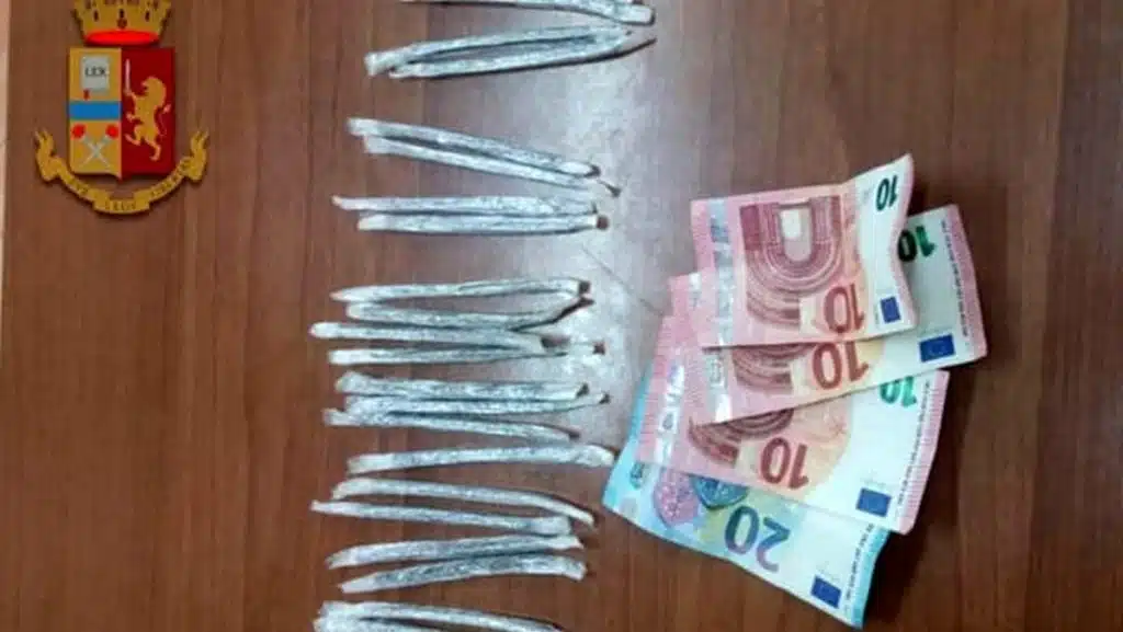 droga market casa mare mondragone arresti 23 agosto