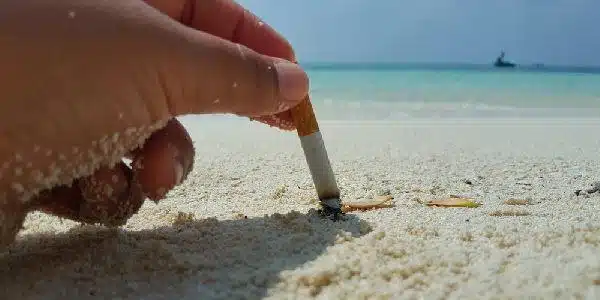 sindaco firma ordinanza stop fumo spiagge Capri