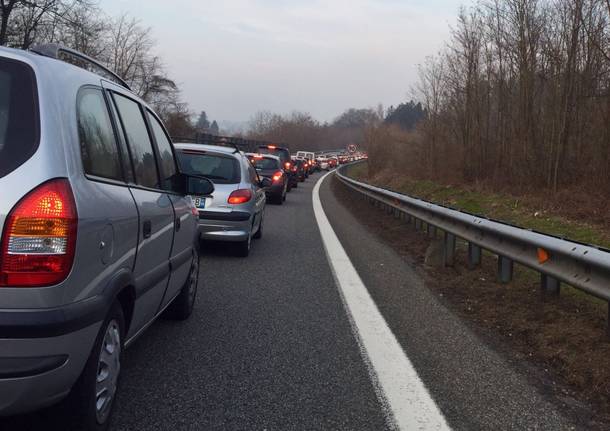 incidente A16 Napoli Canosa coda Grottaminarda Lacedonia