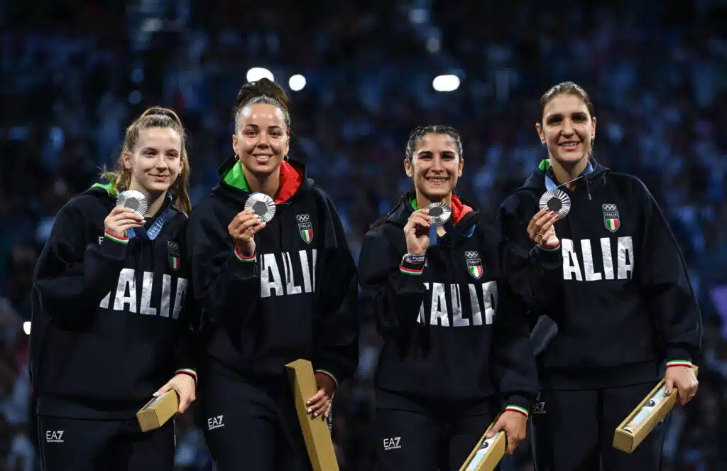 Olimpiadi Parigi 2024 azzurre fioretto vincono l'argento