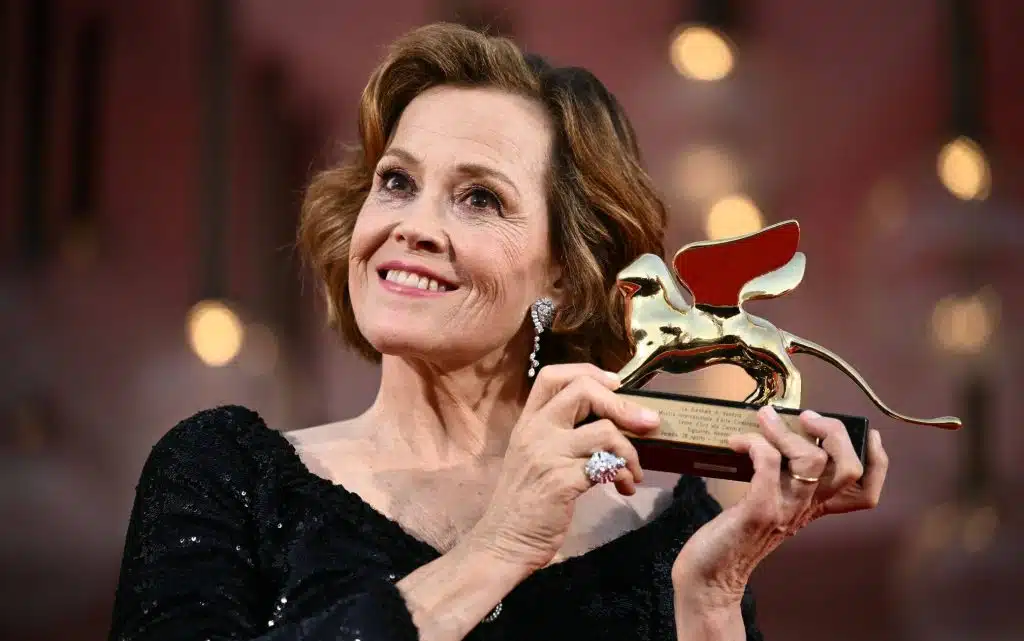 venezia 2024 sigourney weaver leone oro