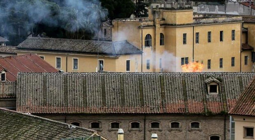 incendio carcere milano detenuto morto carbonizzato