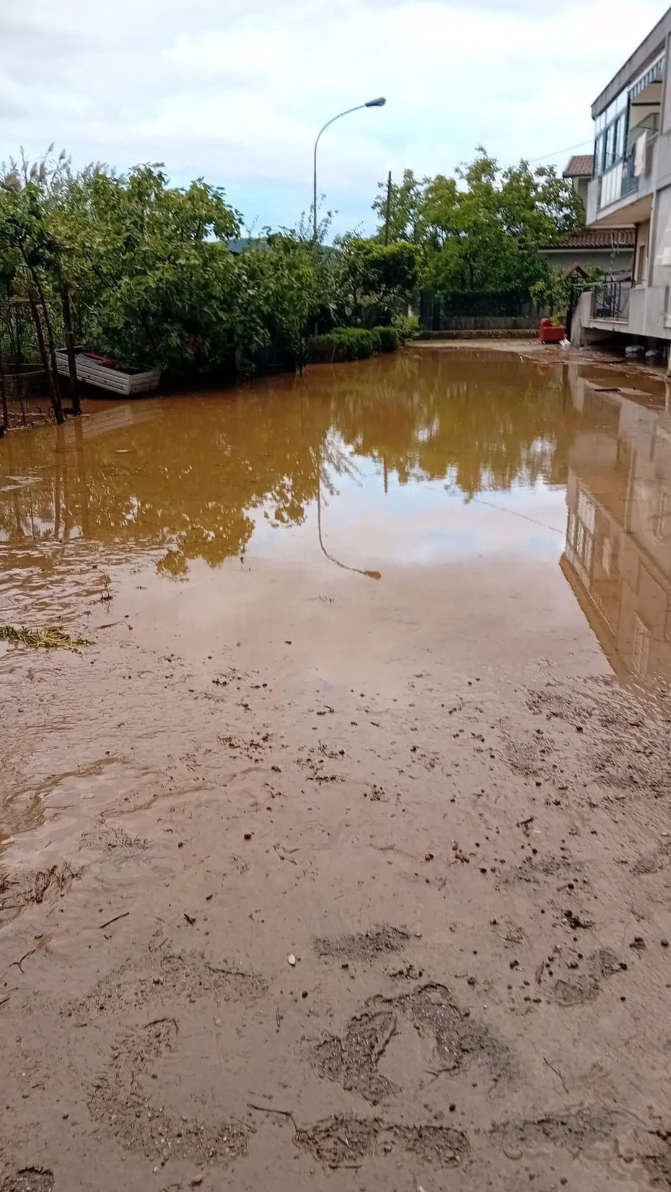 Capaccio Paestum, ancora maltempo: esonda il torrente Capodifiume