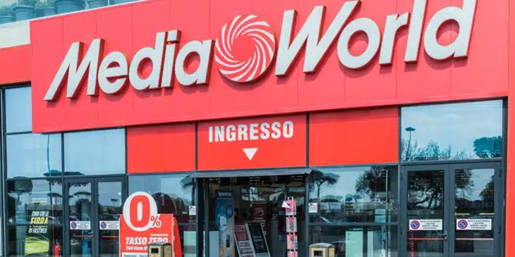 Ladri a Mediaworld: rubate diverse migliaia di euro